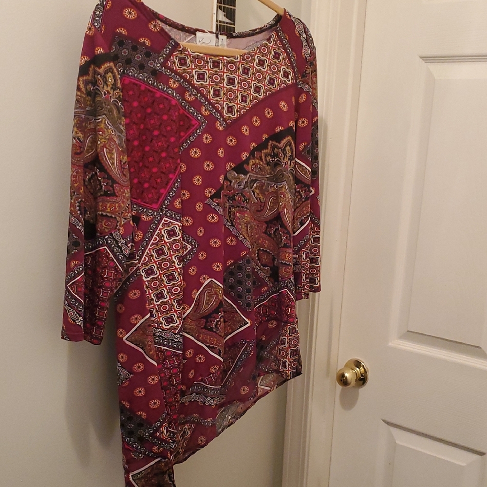 Kim Rogers Geometric Patterned Top in Red and Black